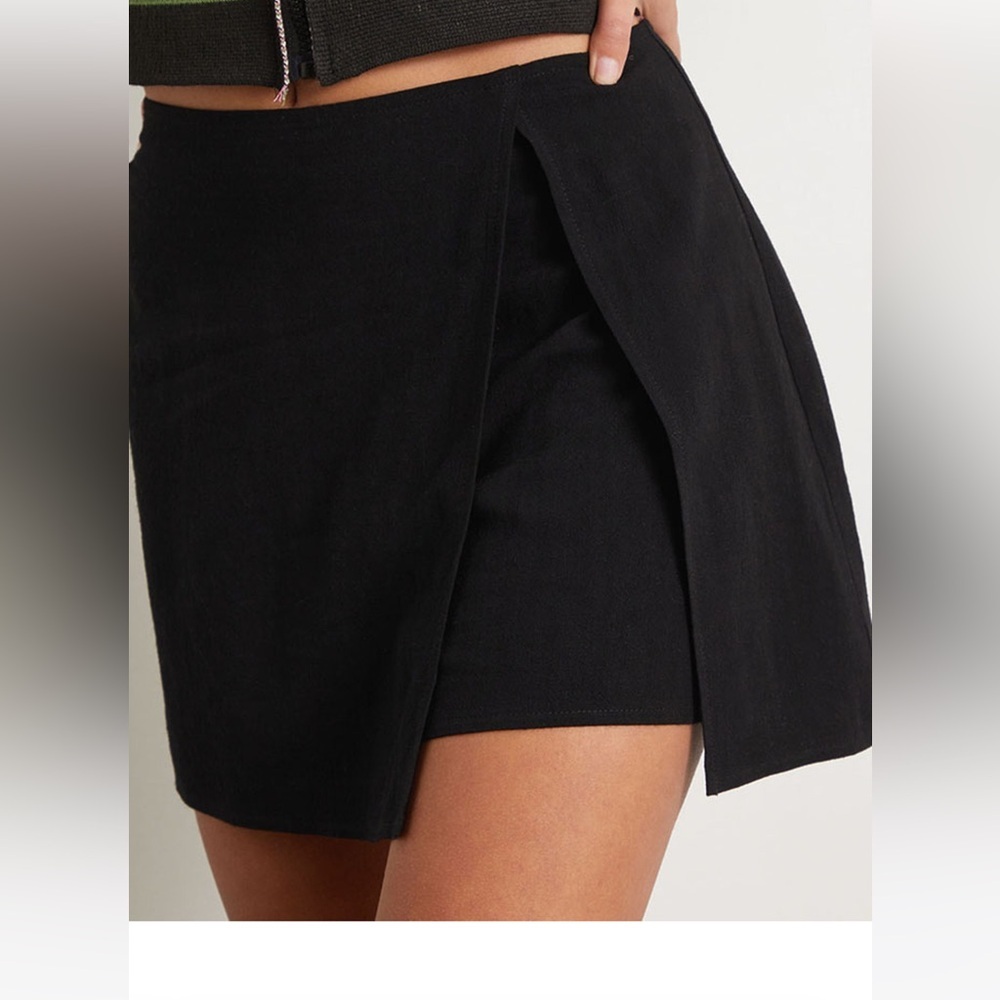 Linen skort - Picture 2 of 10